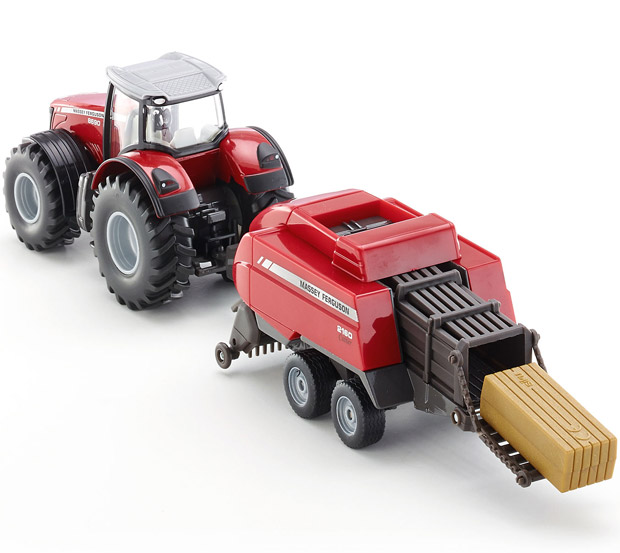 Siku Massey-Ferguson 8690 Traktor sa prikolicom za baliranje sena 1951 - detalj