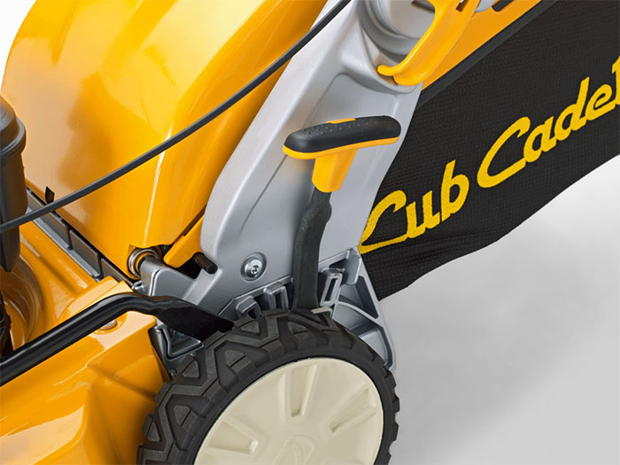 Cub Cadet 42 PB motorna kosačica za travu  - detalj