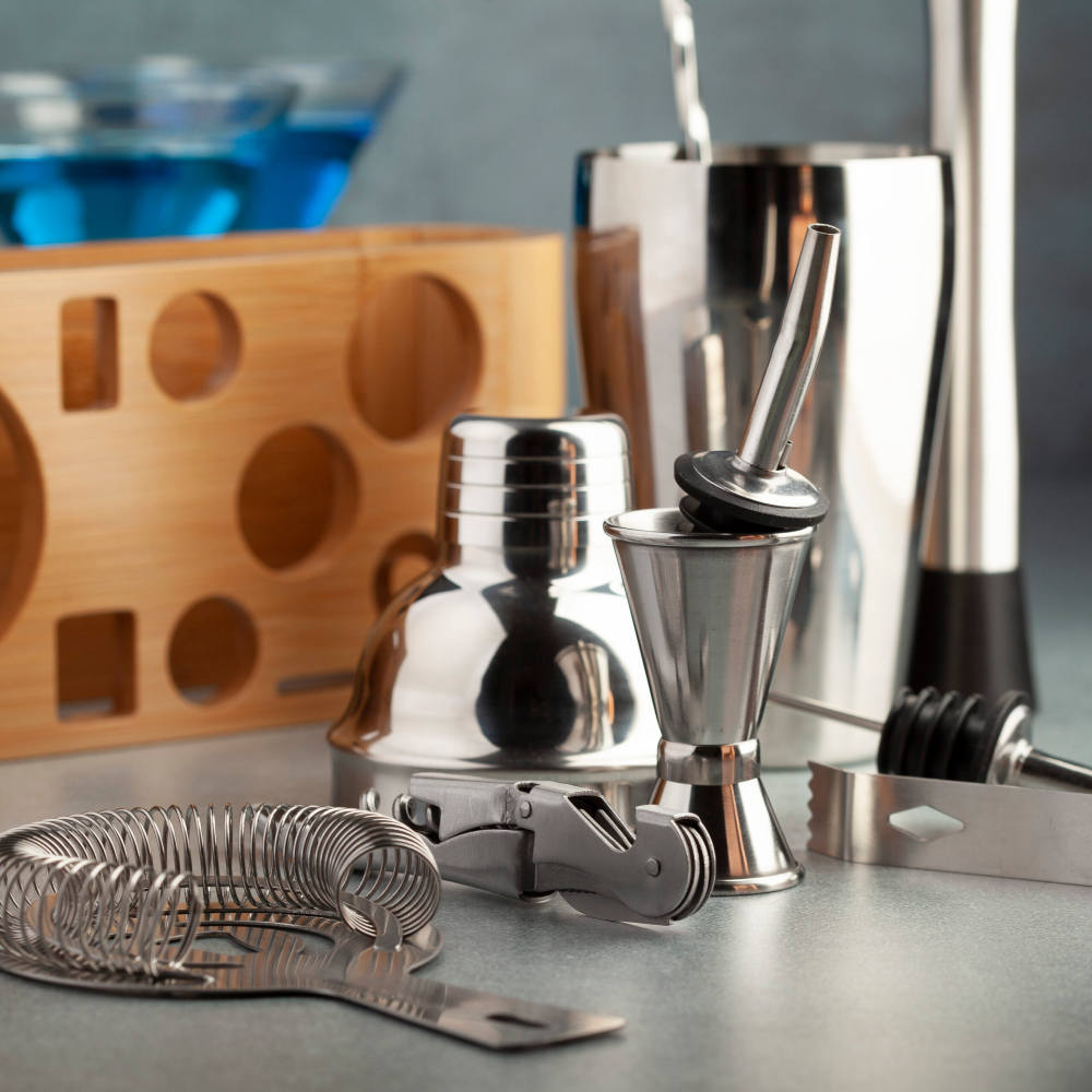 Koktel majstor set sa postoljem od bambusa - detalj