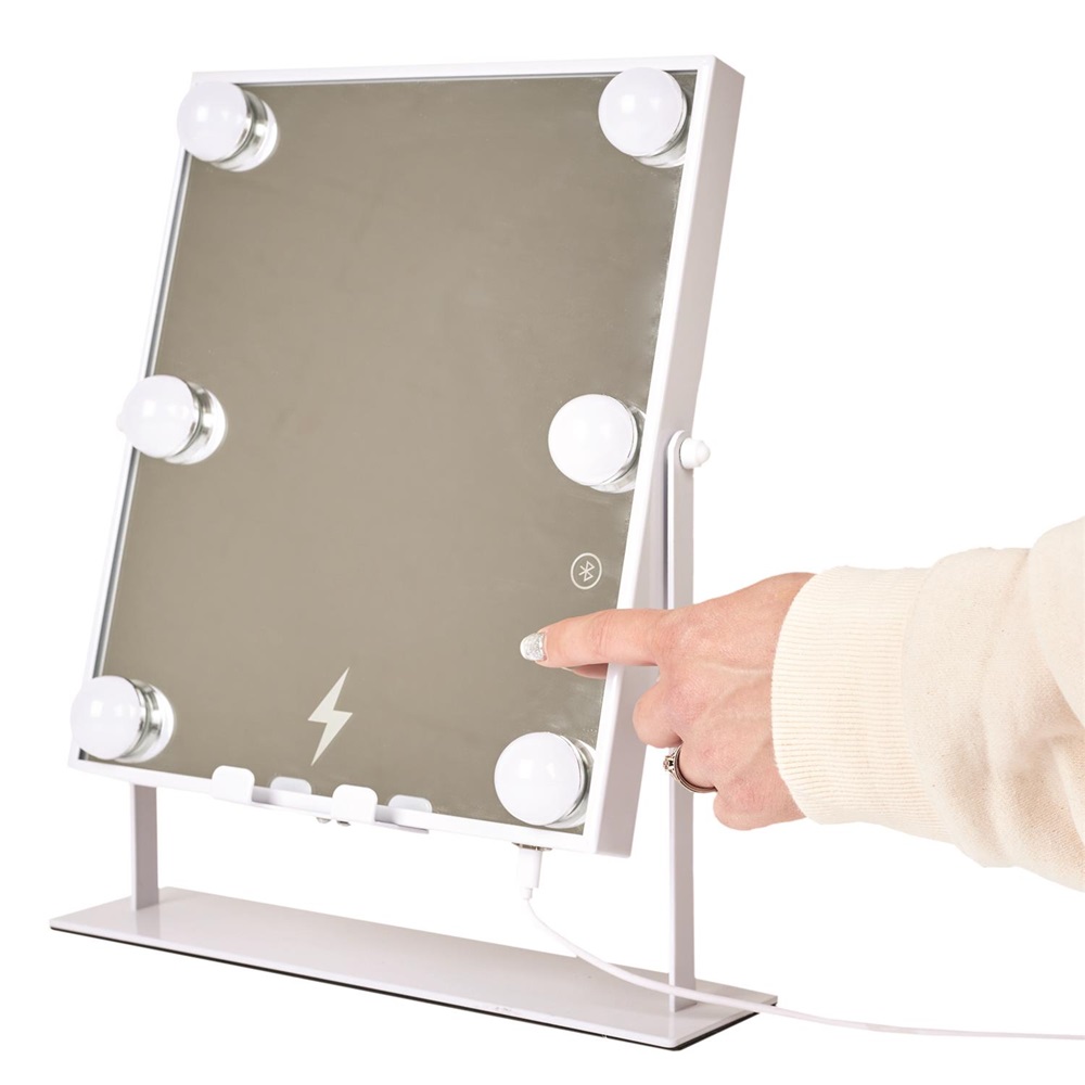 Višenamensko 3u1 Ogledalo za šminkanje sa LED osvetljenjem, zvučnikom i punjačem - detalj