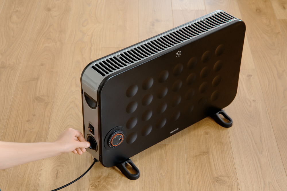 Konvektorska podna grejalica Sencor SCF 2101BK - detalj