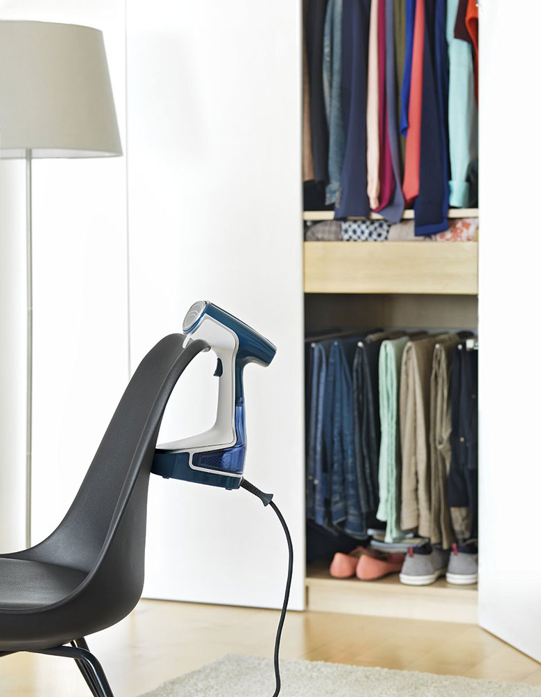 Parni Generator Tefal - Aparat Za Vertikalno Peglanje - detalj