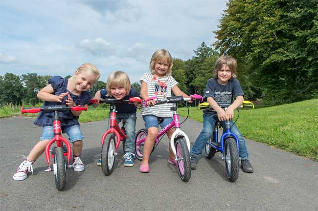 Dečiji bicikl bez pedala Hudora 10032/01 - detalj