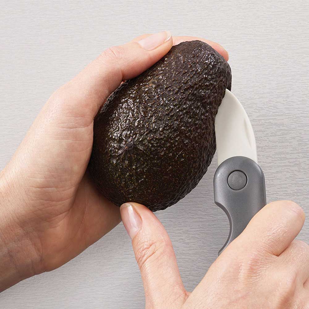 Joseph Joseph Alatka za čišćenje avokada 3u1 Duo Avocado - detalj