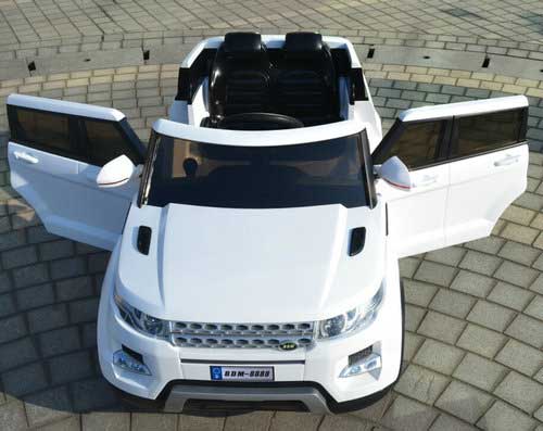 Automobil na akumulator Land Rover beli - detalj