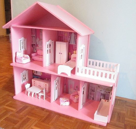Velika kućica za lutke sa nameštajem Ariana roze - detalj