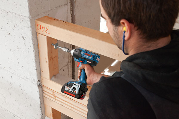 Bosch Professional Aku udarni odvrtač GDS 18 V-EC 250 06019D8104 - detalj