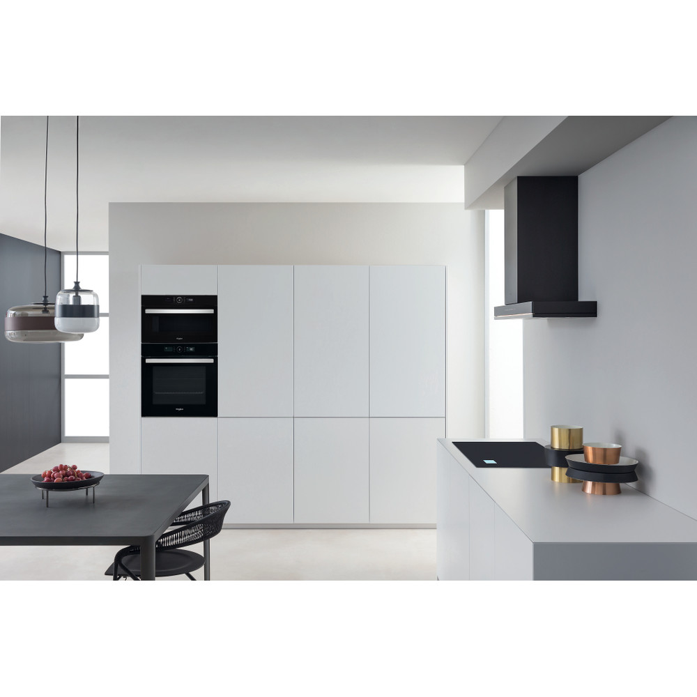 Ugradna mikrotalasna rerna Whirlpool AMW 730/NB - detalj