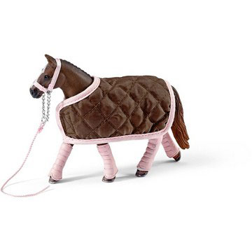 Schleich Figure Domaće životinje - Konji - Oprema za turnire 42205 - detalj