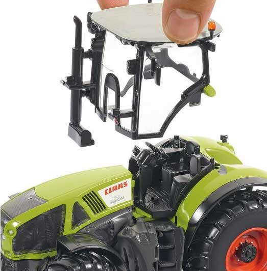 Siku model Traktor Claas Axion 950 3280 - detalj