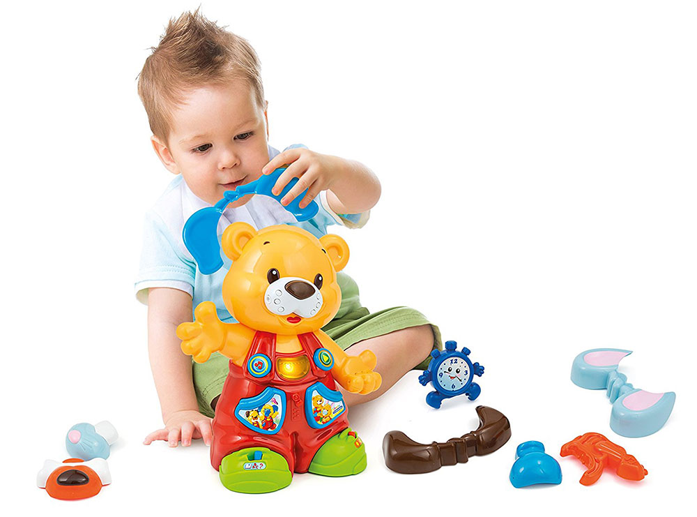 Baby Clementoni Meda sa zvucima i dodatcima - detalj