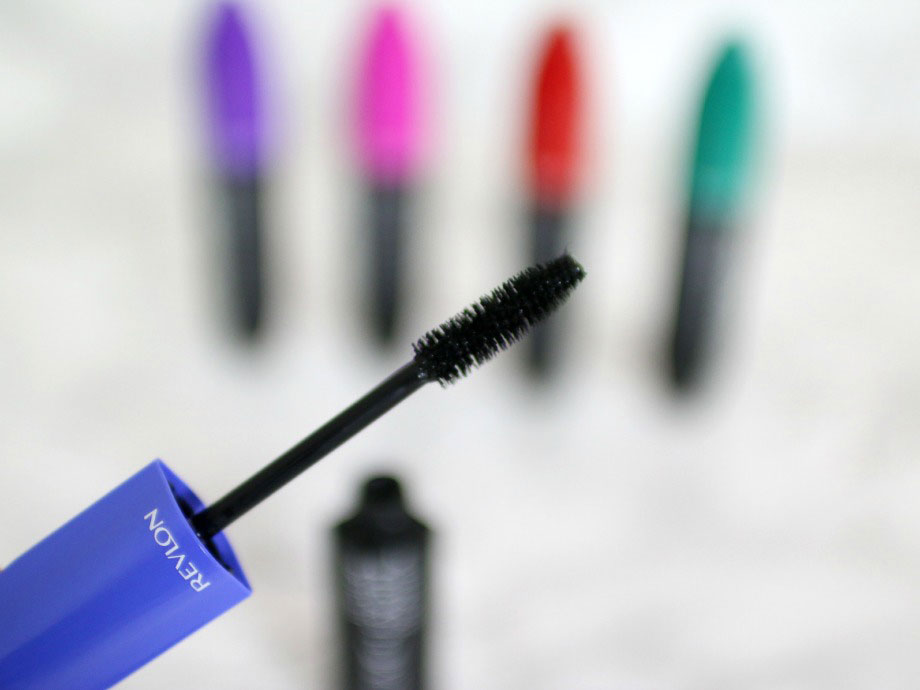 Revlon Volumen i lenght maskara crna - detalj