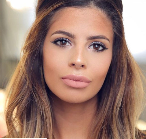 Revlon Colorstay puder 340 Early tan - detalj