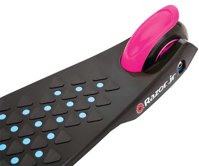 Razor Trotinet sa tri točka Jr T3 Pink - detalj