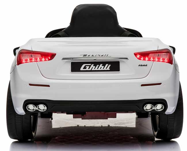 Dečiji automobil na akumulator Maserati Ghibli beli - detalj