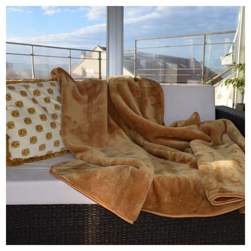 Ćebe Mink 150 x 200 cm zlatno žuto - detalj