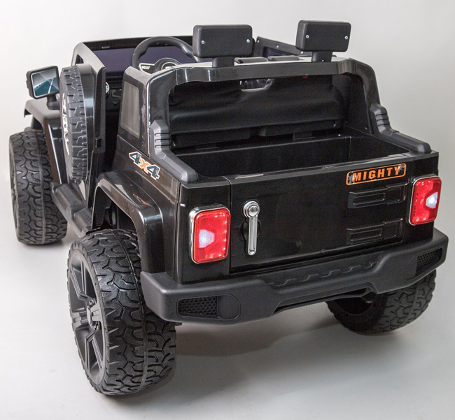 Dečiji automobil na akumulator Džip Crni - detalj