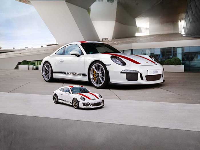 3D Puzzle Porsche 911 R - Ravensburger 12528 - detalj