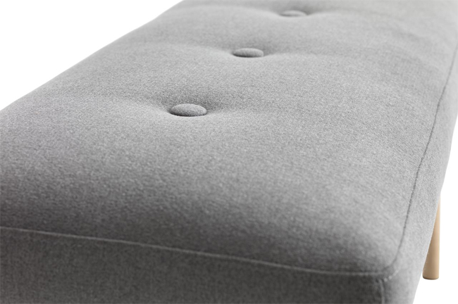 Klupa sa tapaciranim sedištem Egedal - detalj