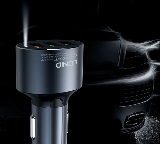 USB punjač iz priključka za upaljač u automobilu LDNIO C703Q - detalj