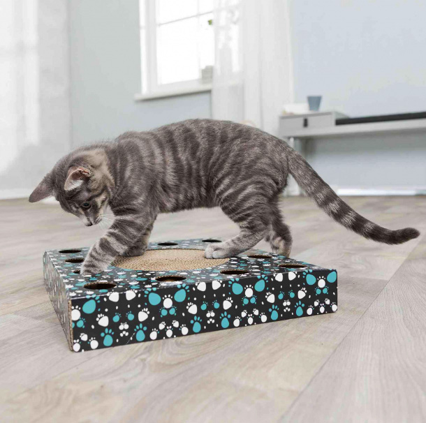 TRIXIE Grebalica-igračka za mačke KVADRAT 33x33cm - detalj