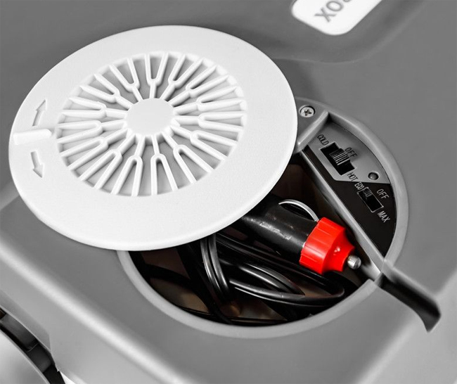 Prenosni frižider za kuću ili automobil 12/220V Camry CR93 - detalj