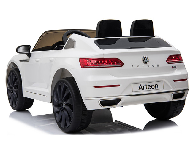 Dečiji automobil na akumulator Volkswagen Arteon Beli - detalj