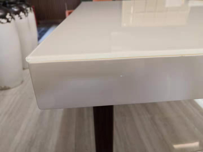 Trpezarijski sto A770 orah-krem - detalj