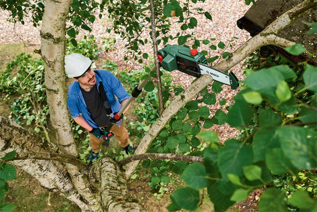 Bosch Bežična štapna testera za grane sa punjivom baterijom UniversalChainPole 18 - detalj