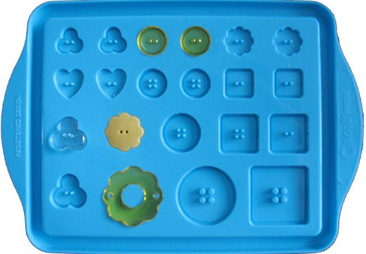PEBEO Gedeo Mould Buttons - Kalup za livenje DUGMIĆI 13 x 18.5cm 667037 - detalj