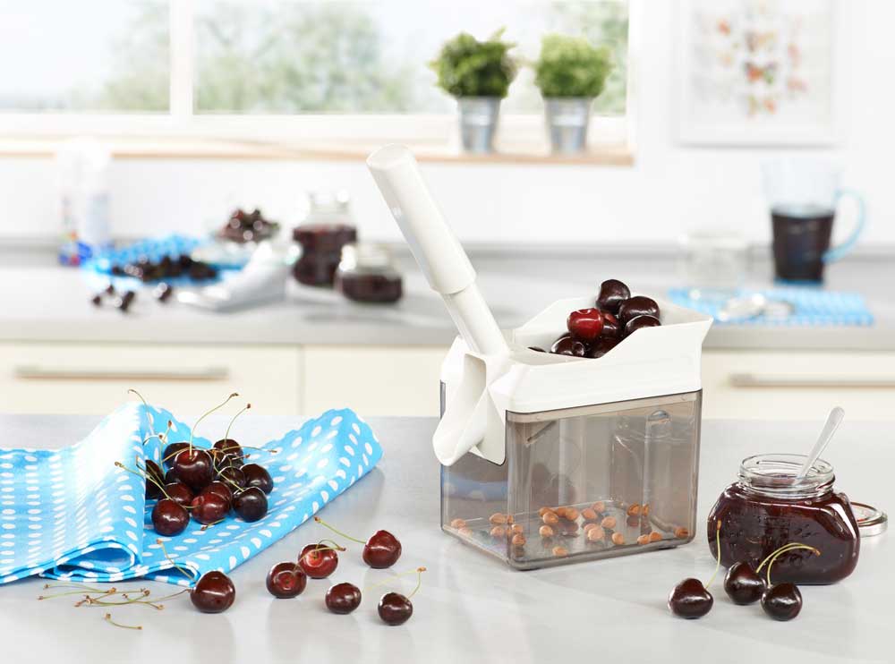 LEIFHEIT Presa za vađenje koštica iz višanja COMFORT LINE 37200 - detalj