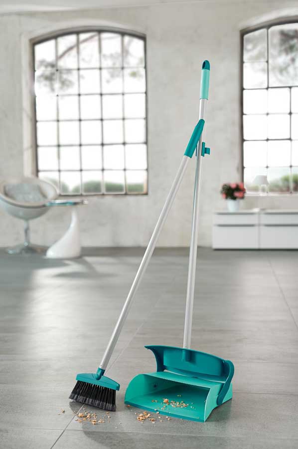 LEIFHEIT đubrovnik sa kontejnerom držačem i metlicom 41405 - detalj