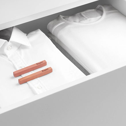 Rayen kedrove pločice protiv moljaca za odeću - detalj