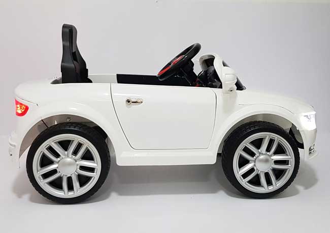 Dečiji automobil na akumulator A8L White - detalj