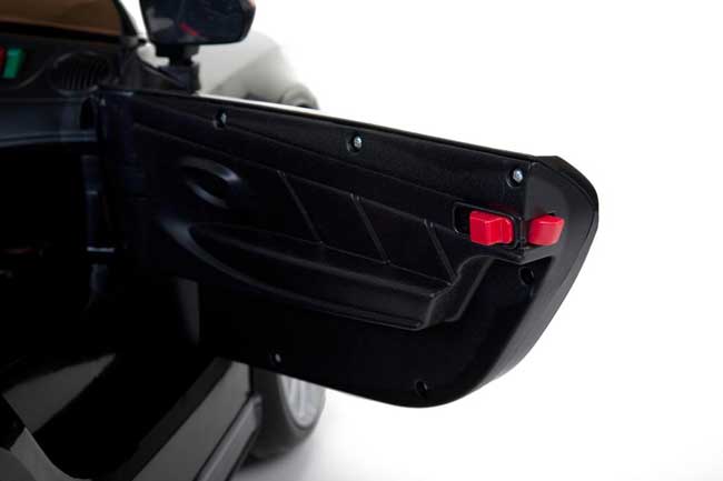 Dečiji automobil na akumulator XMX 825 Crni - detalj