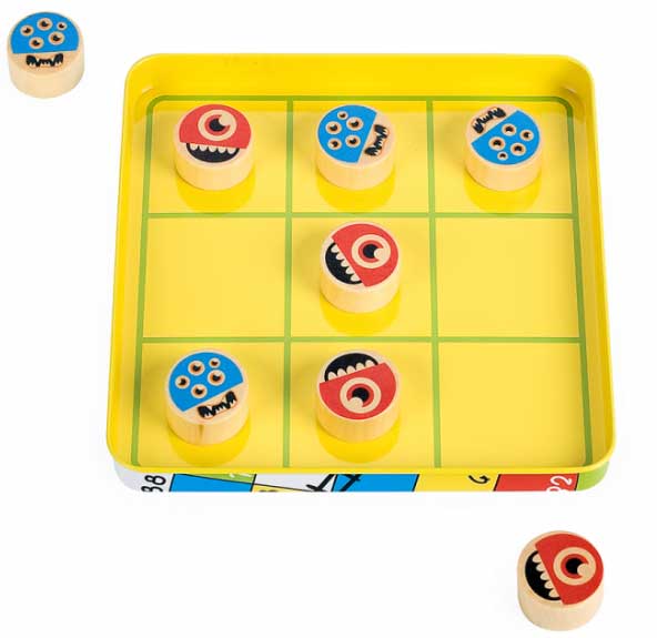 Društvena igra Zmijice i merdevine i Iks-Oks - detalj