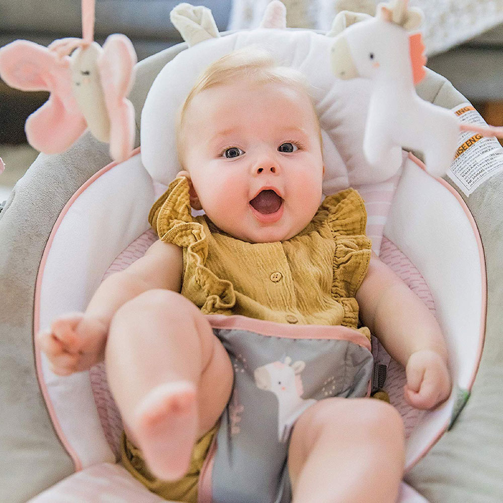 Ingenuity Bebi ležaljka sa vibracijom i melodijama Flora the Unicorn 12201 - detalj