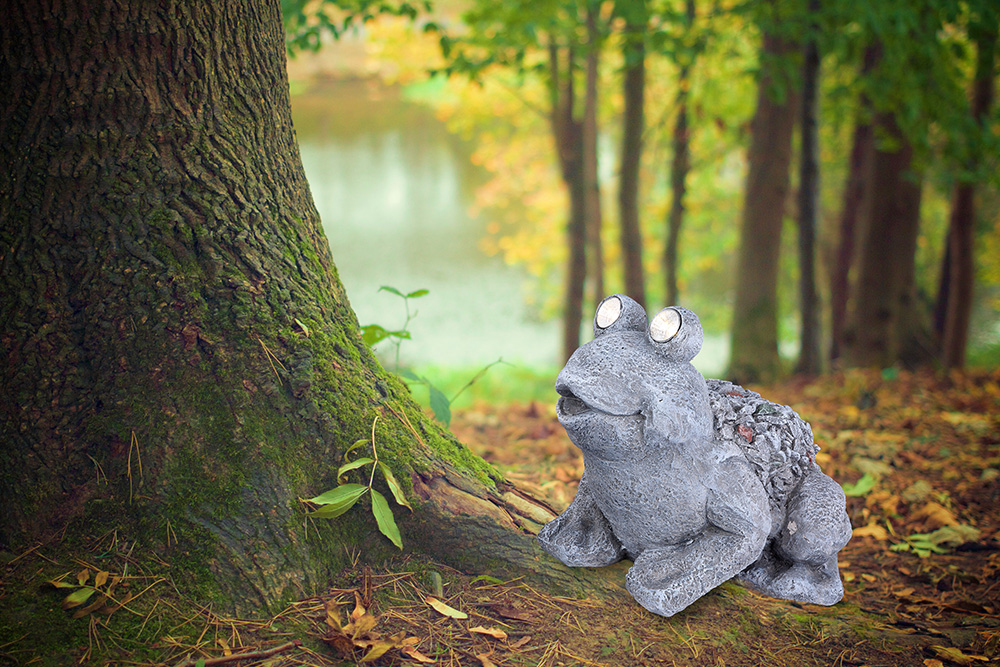 Globo solarna lampa siva žaba - detalj