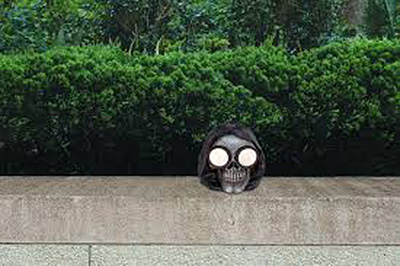 Globo solarna lampa lobanja - detalj