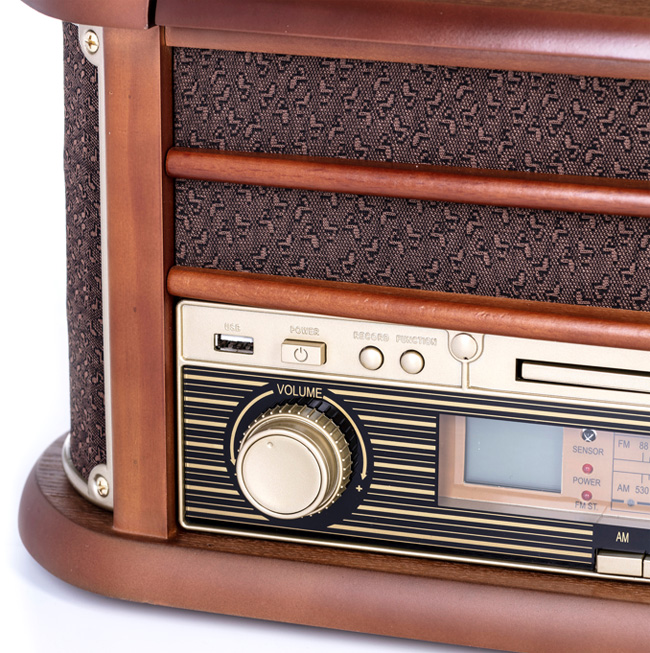 Gramofon sa radio prijemnikom i CD plejerom Camry Retro Style CR 1111 - detalj