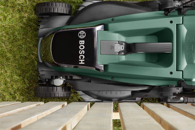 Bosch Akumulatorska kosilica za travu EasyRotak 36-550 - detalj