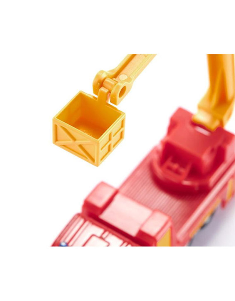 SIKU Vatrogasni kamion Vatrogasci sa dizalicom i korpom 1080 - detalj
