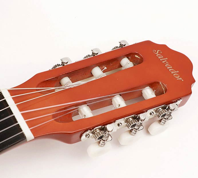 Klasična gitara Salvador CG-144-NT - detalj