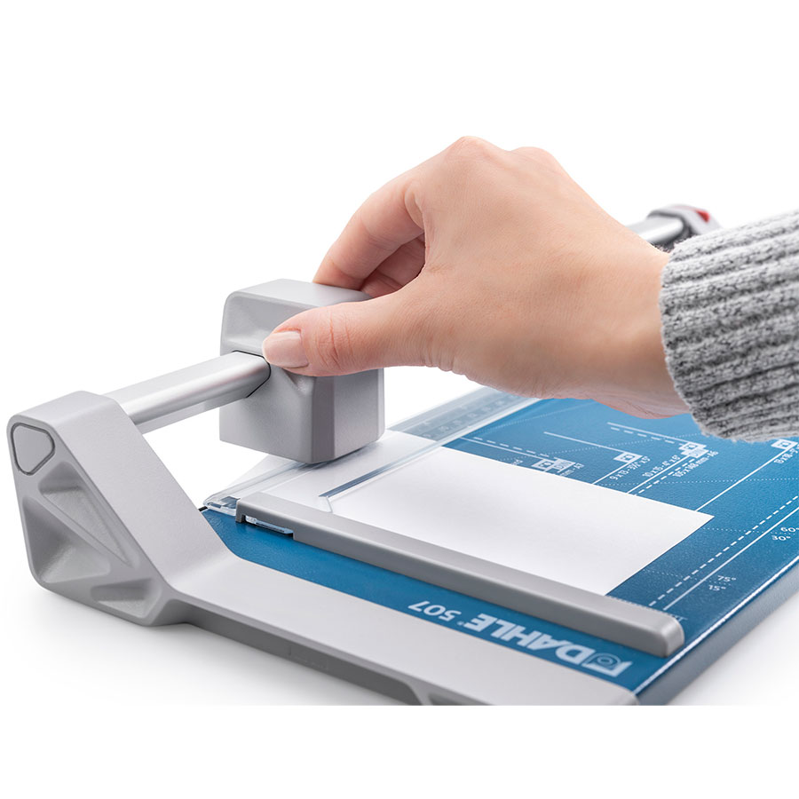 Ručni sekač papira - potezni nož Dahle 507 - detalj