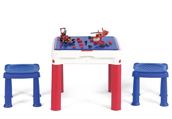 Dečiji sto za igru i crtanje sa dve stolice Curver CU 227497 - detalj