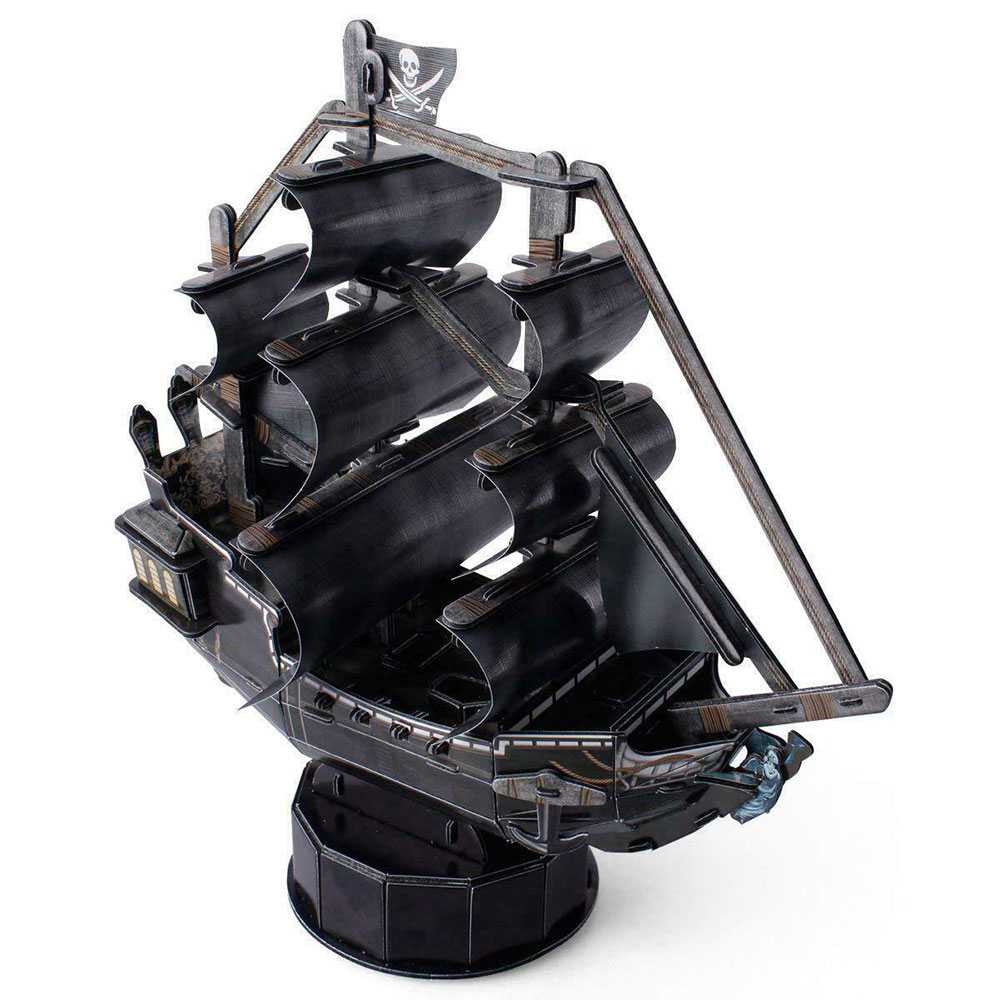 CUBIC FUN Maketa piratskog broda Queen Anne Revenge T4035h - detalj