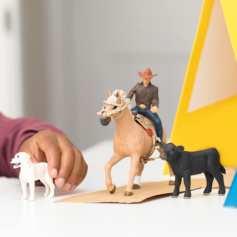 Schleich figure Domaće životinje - Kauboj i tele 42578 - pogled 4