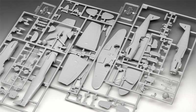 Revell Komplet za sklapanje borbenih aviona Messerschmitt Bf109G-10 i Spitfire Mk.V 1:72 63710 - pogled 4