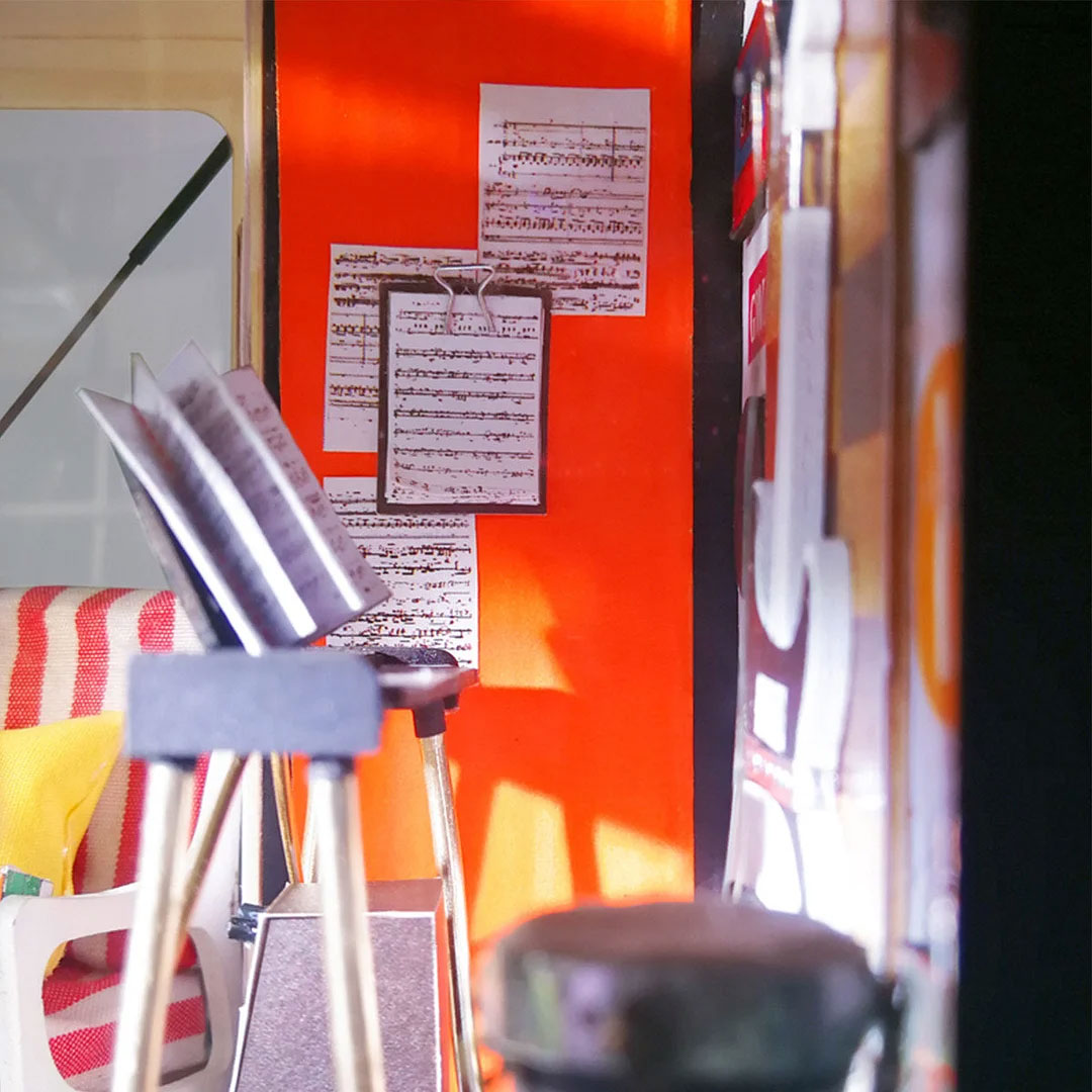 Robotime Rolife Kevinov studio 3D maketa - pogled 4