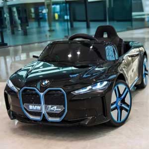 Dečiji automobil na baterije BMW i4 Sa daljinskim upravljačem Crni - pogled 4